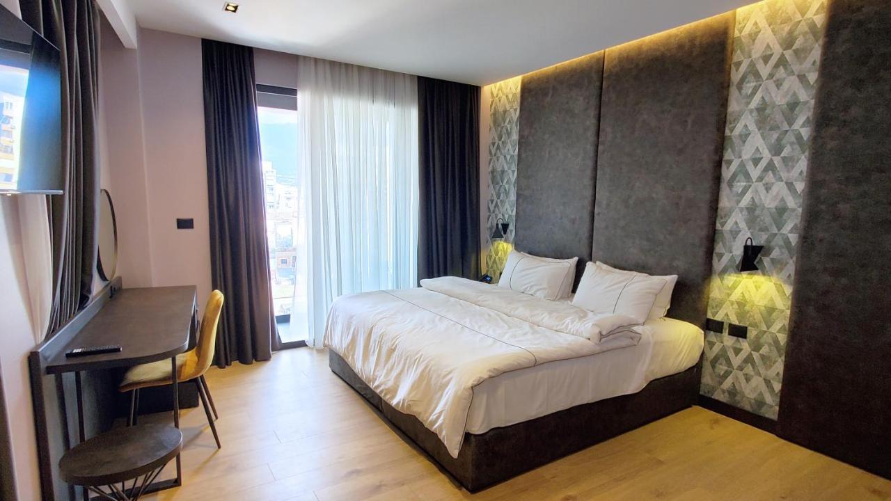 Starlight Hotel Tirana Kültér fotó