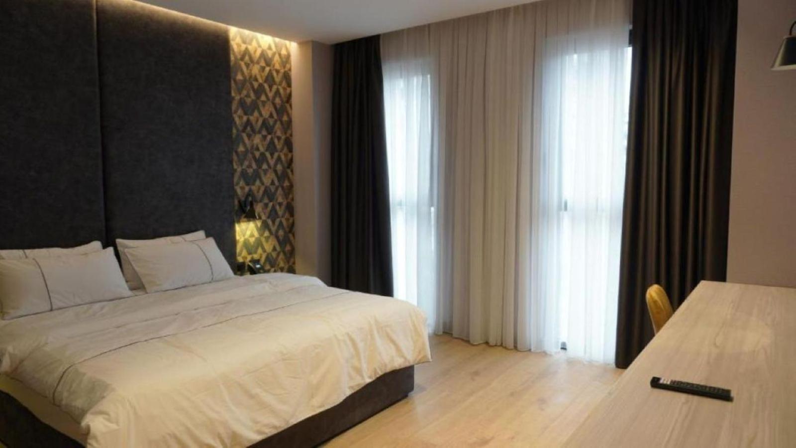 Starlight Hotel Tirana Kültér fotó