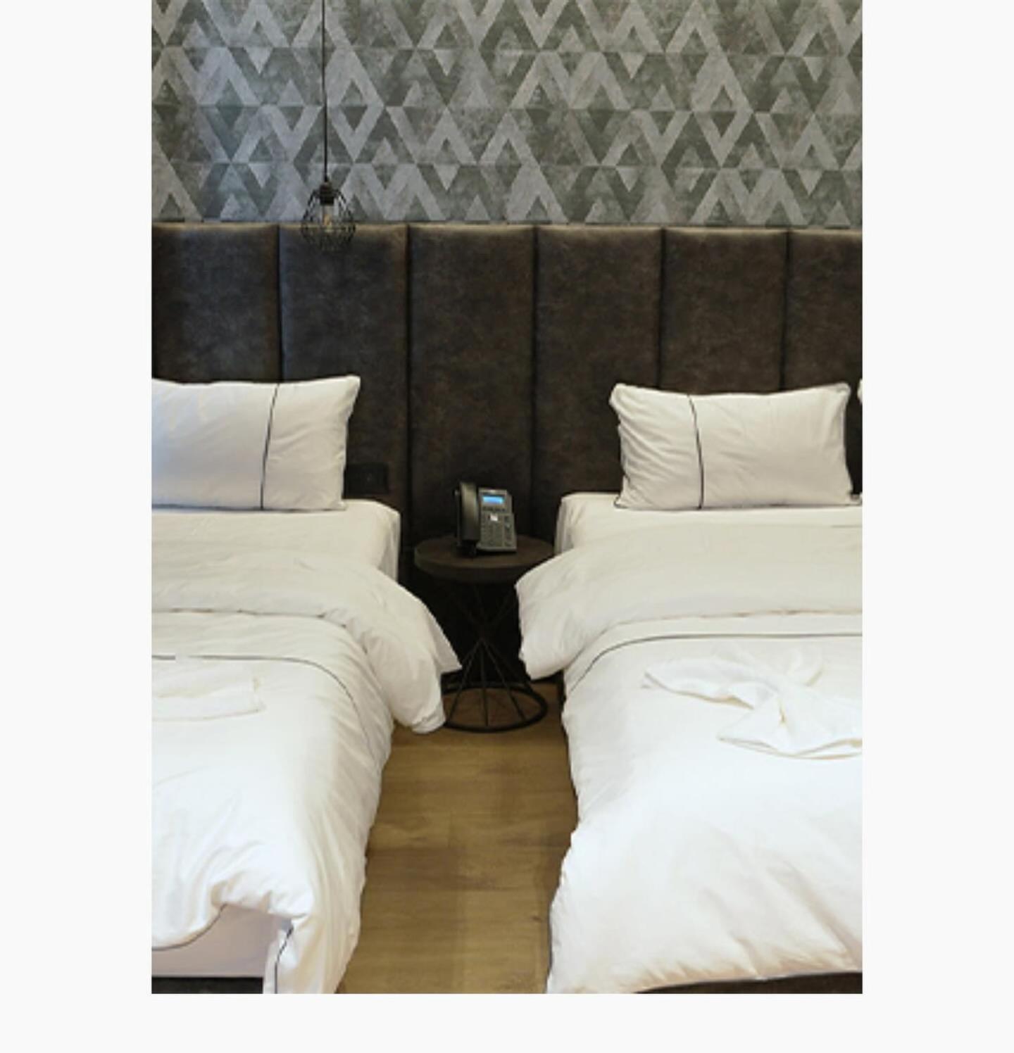 Starlight Hotel Tirana Kültér fotó