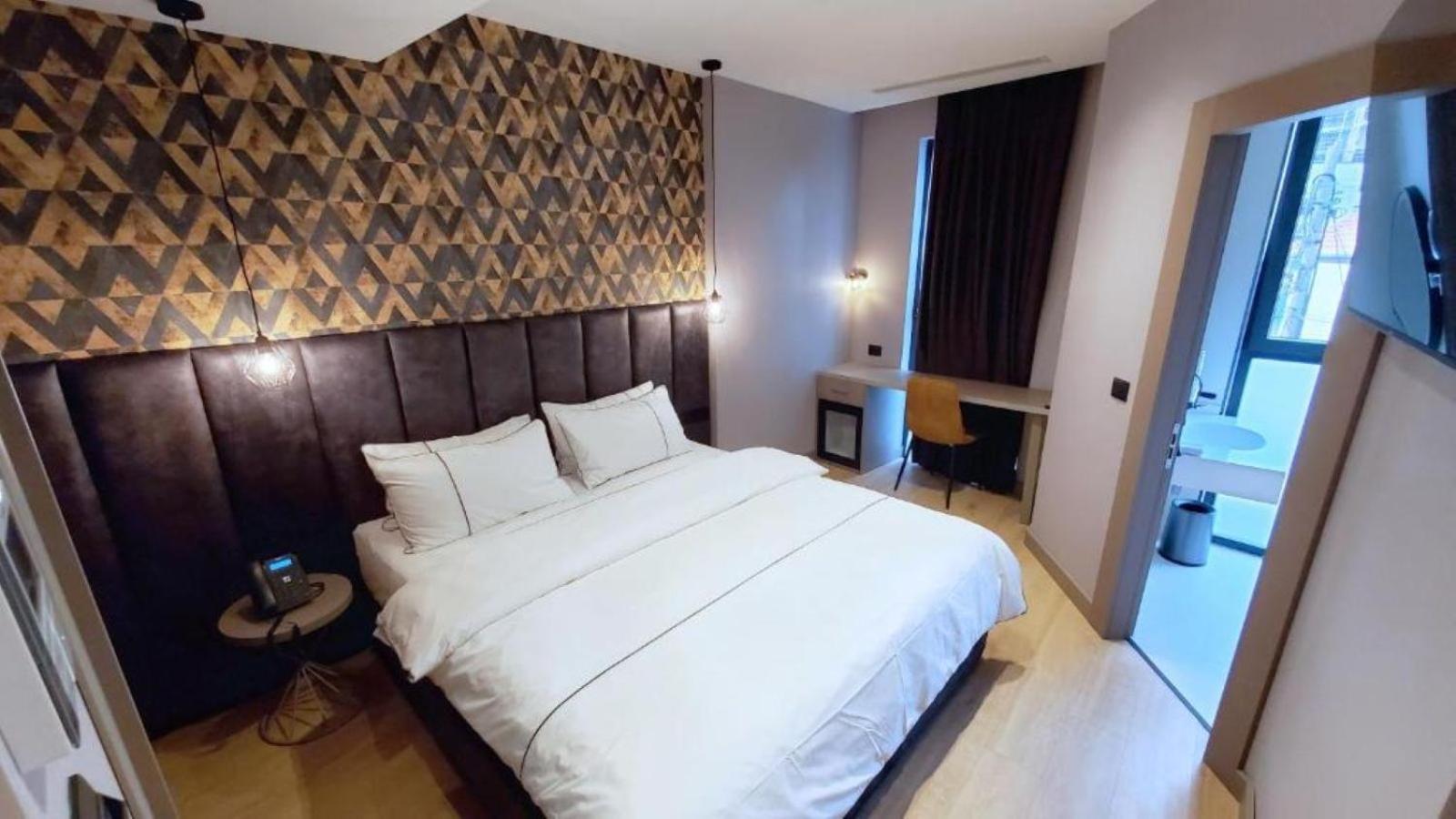 Starlight Hotel Tirana Kültér fotó